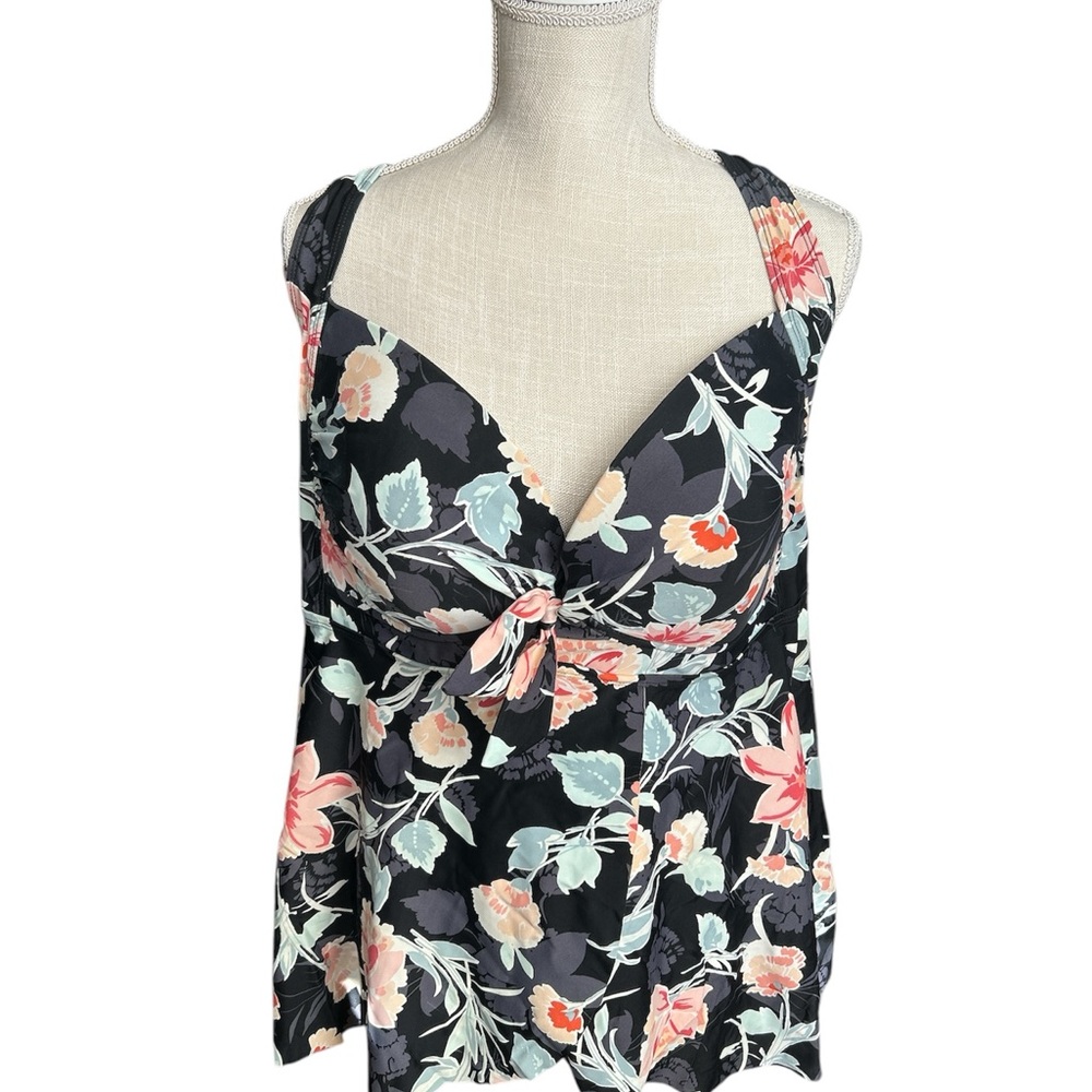 Torrid Plus Size Floral Black Women's Swim Top - Size 4